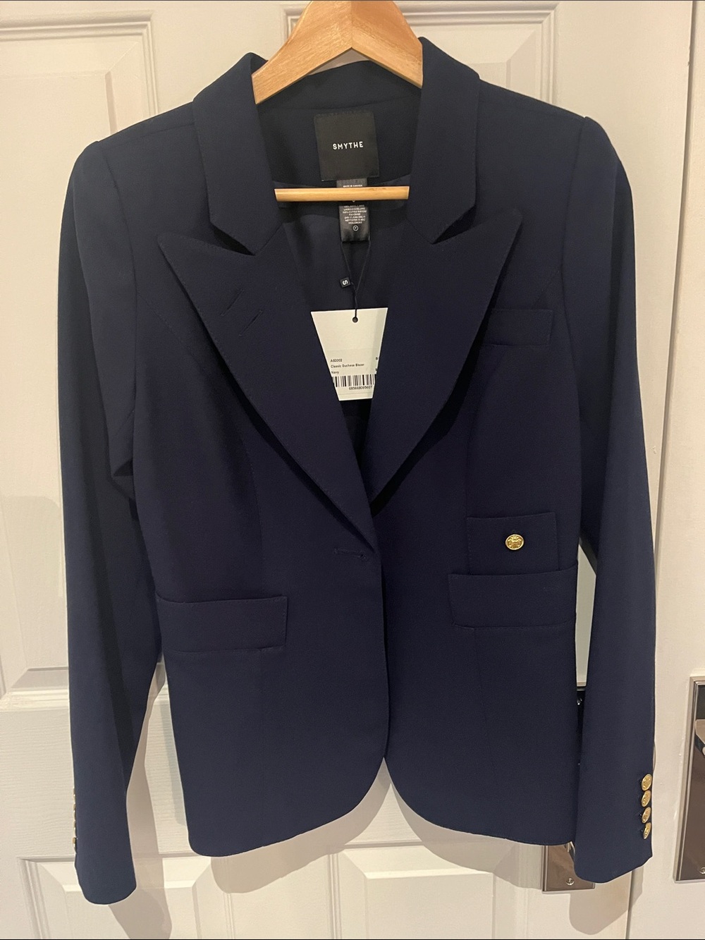 Classic Duchess Smythe Navy Single-Button Tailored Blazer with notched back